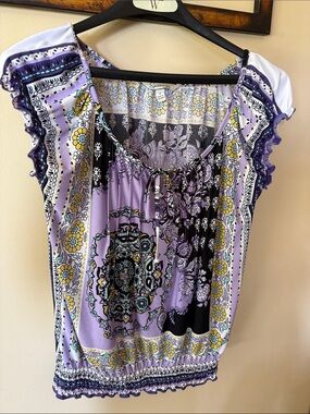 Lavender Floral Print Peasant Top - Unknown Brand